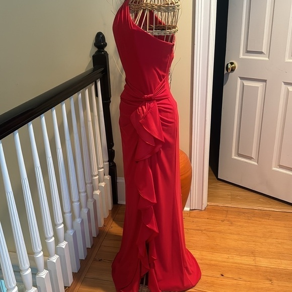 Betsy Adam’s red dress with diamonds on the shoulder. Made in USA 🇺🇸 - Picture 4 of 13
